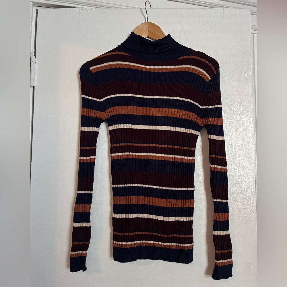 Sweater on SALE ‼️